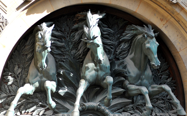 Trois chevaux s'élançant de front. Pierre Louis Rouillard.