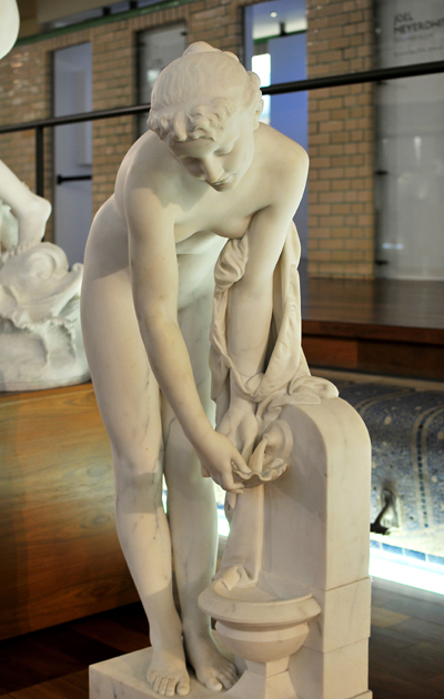 Jeune fille à la fontaine. Pierre Alexandre Schoenewerk.