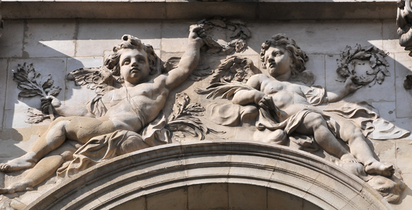 Anges avec Couronnes et palmes. Corneille Van Clève et Armand Louis Solignon